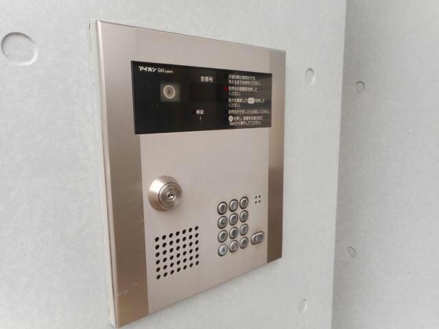 物件外観写真4　(オートロック)