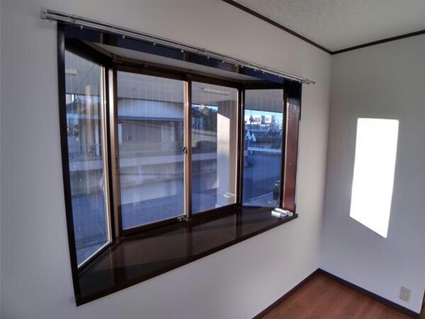 居室（その他）(出窓)