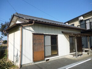 鵜沢貸家外観写真