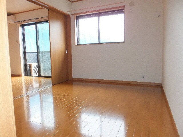 物件内観写真9　(居室)