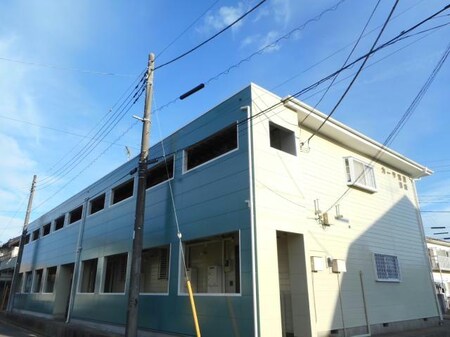 ｶｰｻ富里B外観写真