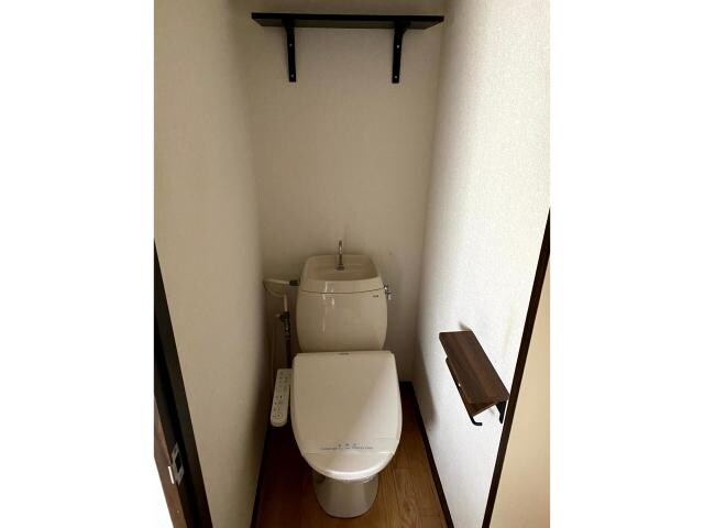 城東ベースアパートメントのトイレ