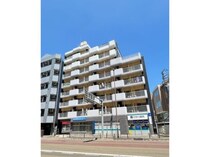 イーストヴィレッジマンションの外観写真