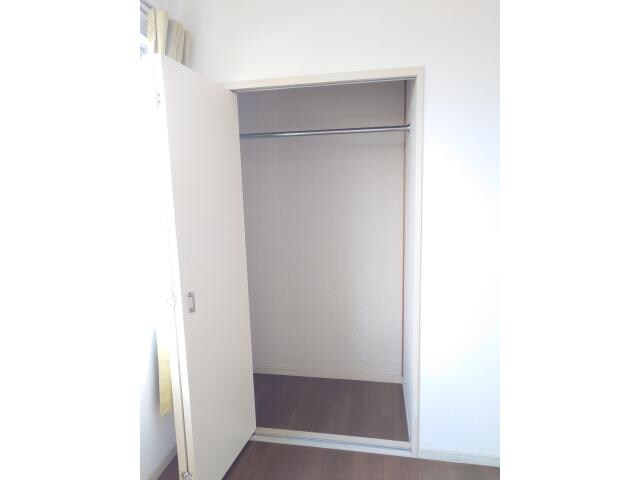 物件内観写真9　(洋室)