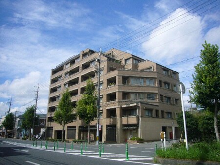 アルス衣笠金閣寺外観写真