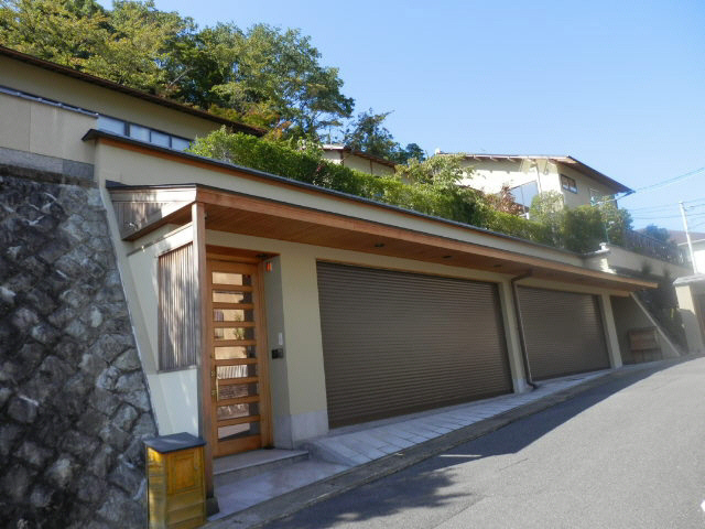 岩倉幡枝町邸宅貸家