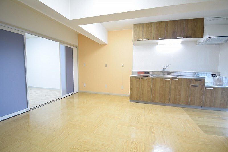 物件内観写真4　(LDK８帖)