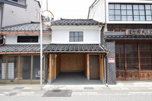 ヴィンテージミュージック高岡市通町外観写真