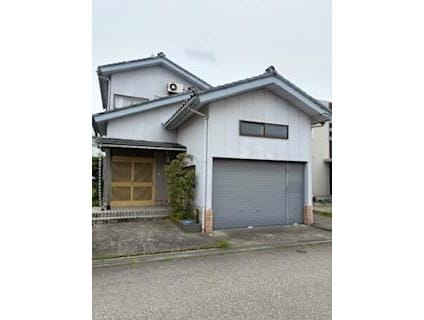 新片町貸家の物件外観写真