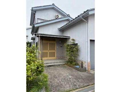 新片町貸家の物件外観写真