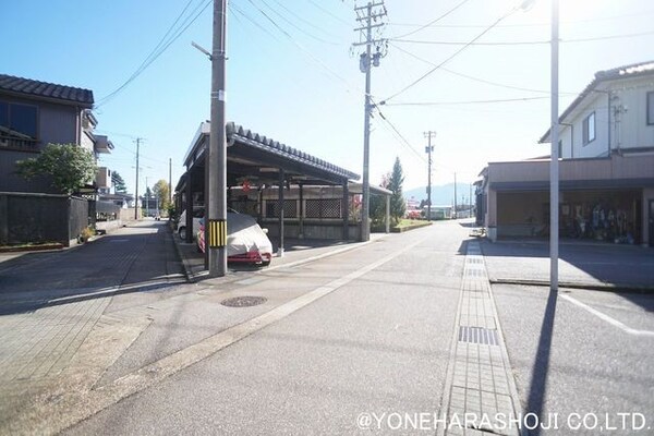 その他(前面道路)