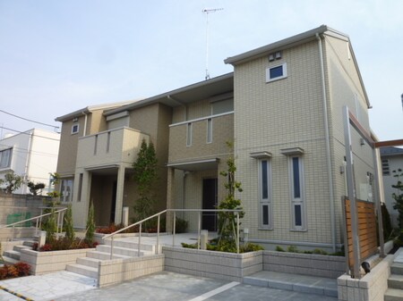 ＢＲＥＥＺＥ　ＣＯＵＲＴ　ＴＥＲＲＡＣＥ外観写真