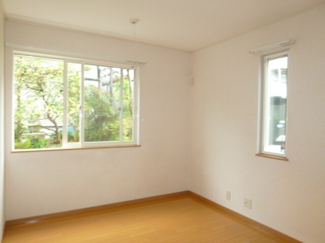 物件内観写真11　(洋室)