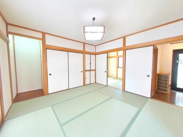 物件内観写真12　(照明は設備ではありません)