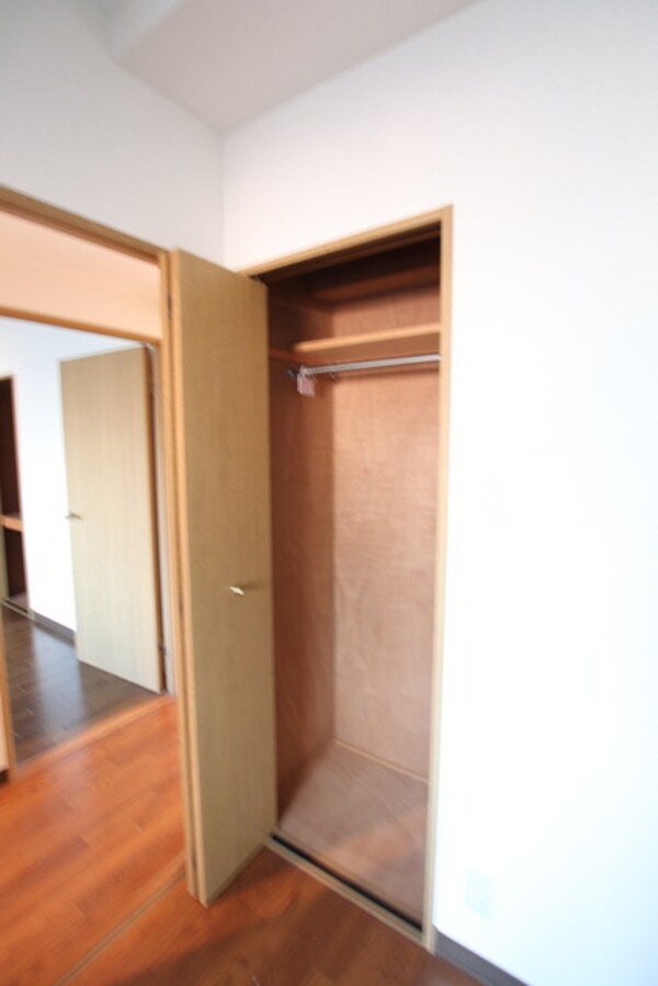 収納(別部屋参考写真です)