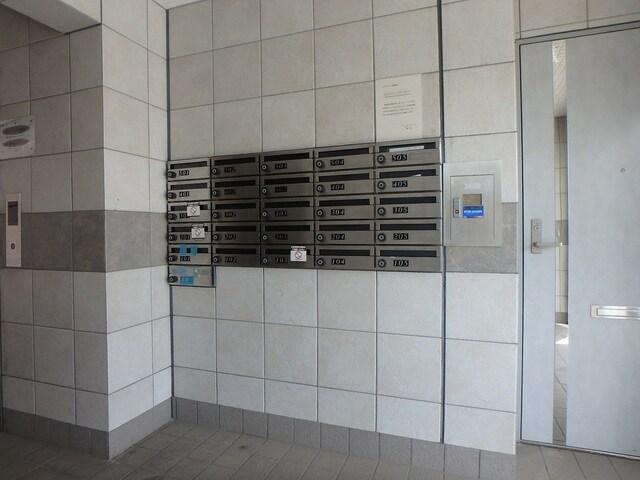 物件外観写真9　(集合ポスト)