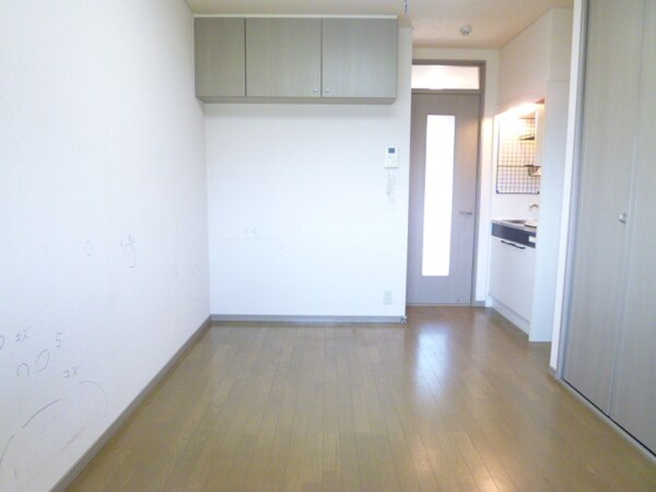 居室(別部屋参考写真)