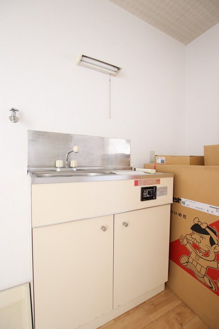 物件内観写真6　(１口コンロ設置済み)