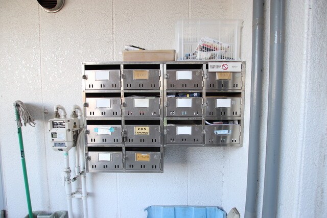 物件外観写真4　(集合ポスト)