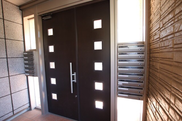 物件外観写真8　(集合ポスト)