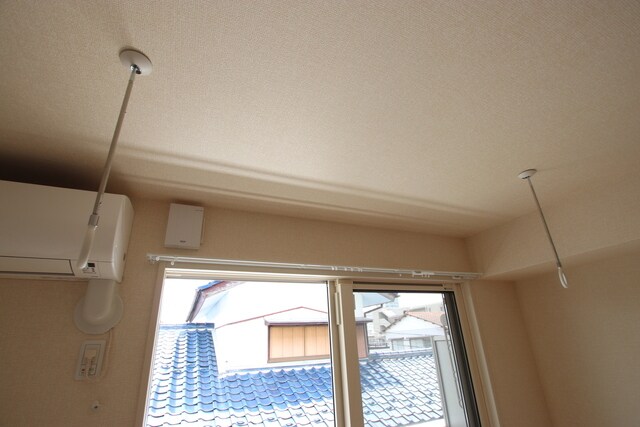 物件内観写真21　(雨の日も便利な室内物干し)