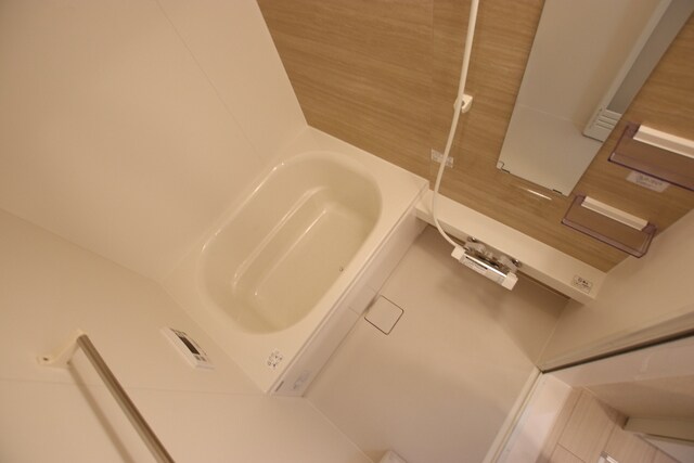 物件内観写真22　(追い焚き付きバス)