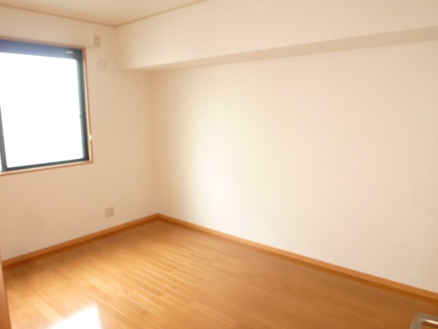 物件内観写真8　(洋室)