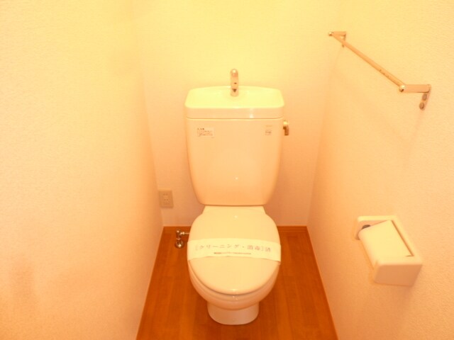 物件内観写真9　(トイレ)