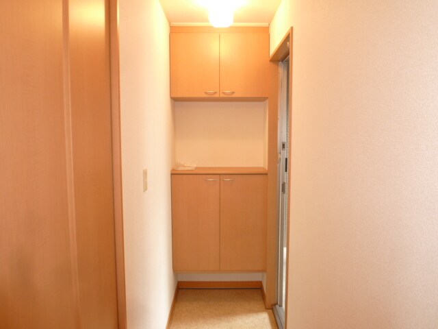 物件内観写真12　(下駄箱)