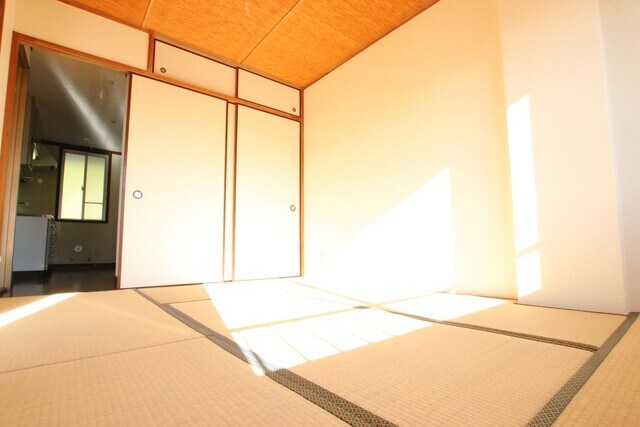 物件内観写真24　(和室6帖)