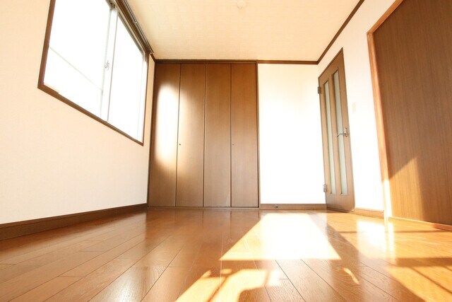 物件内観写真25　(洋室6帖)