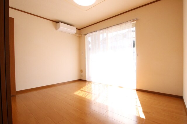 物件内観写真17　(洋室6帖)