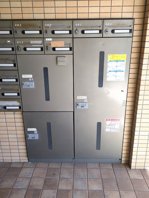 物件外観写真6　(宅配ボックス)