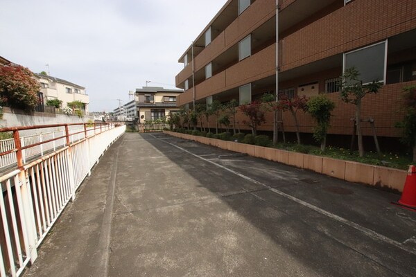 駐車場(駐車場（要空き確認）)