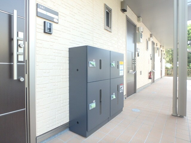 物件外観写真5　(宅配ボックス)