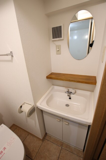 物件内観写真11　(洗面台)