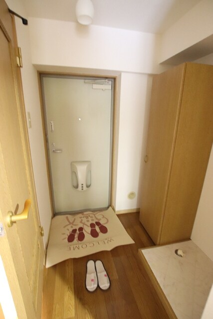 物件内観写真21　(玄関スペース)