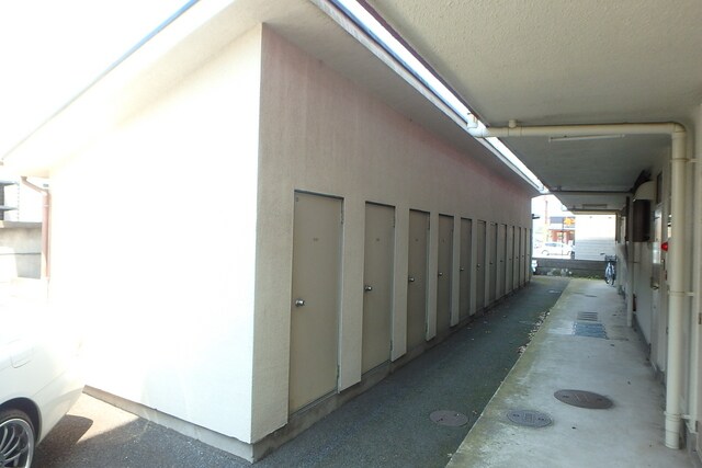 物件外観写真4　(トランクルームご利用いただけます)