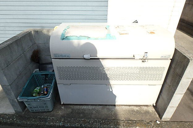 物件外観写真5　(ゴミ置場)