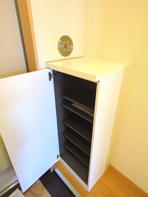 物件内観写真13　(シューズボックス)