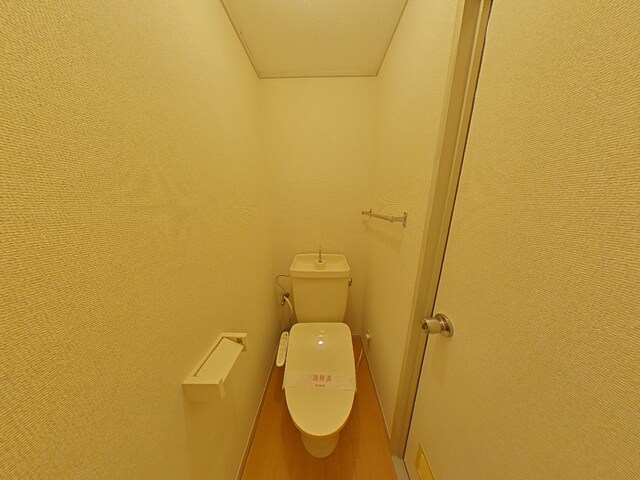 物件内観写真9　(多機能便座付き)