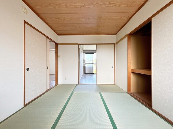 寝室(6帖和室)