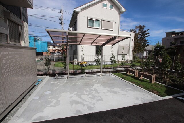 物件外観写真7　(駐輪場)