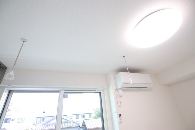 物件内観写真14　(＊照明は設備ではありません。)