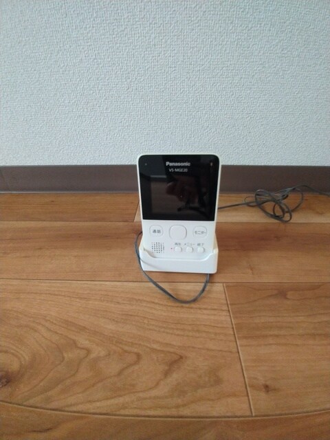 物件内観写真13　(TVモニター付きインターホン　クリーニング前写真)