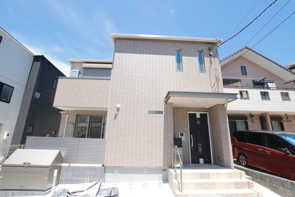 外観(内見すぐに可。建物完成しました。)