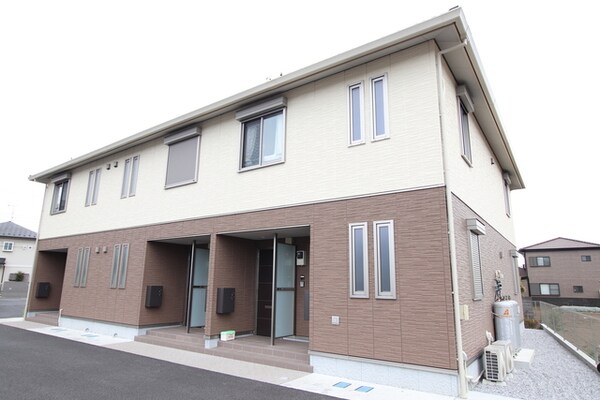 外観(ご案内は現地でのお待ち合わせも可能です。)