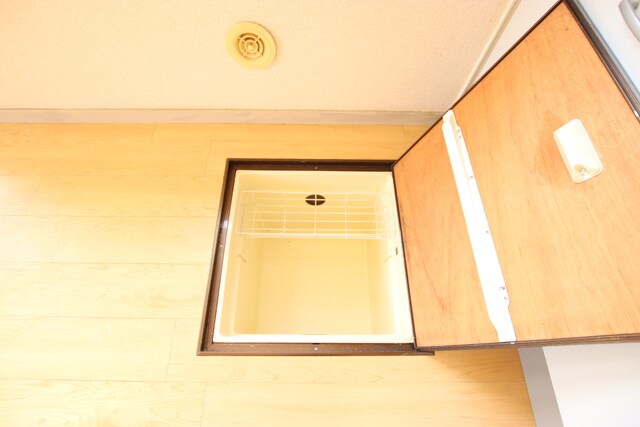 物件内観写真14　(クリーニング前写真です)