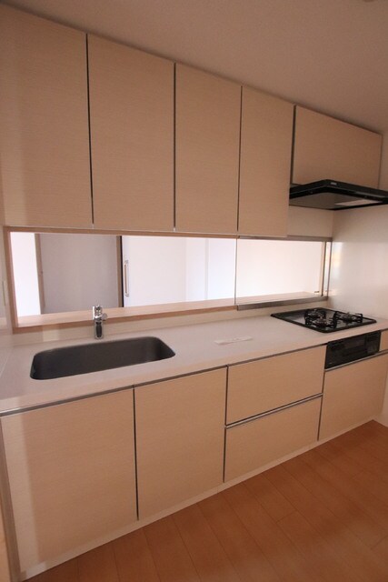 物件内観写真10　(退去前、参考写真)