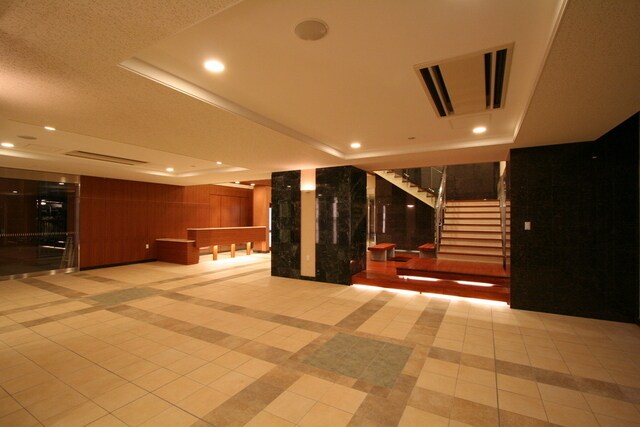 物件外観写真6　(★広々としたエントランスロビー★ ロビー)